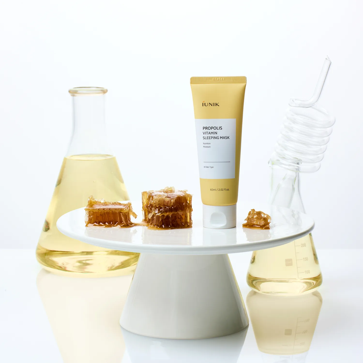 IUNIK Propolis Vitamin Sleeping Mask nattmaske med propolis