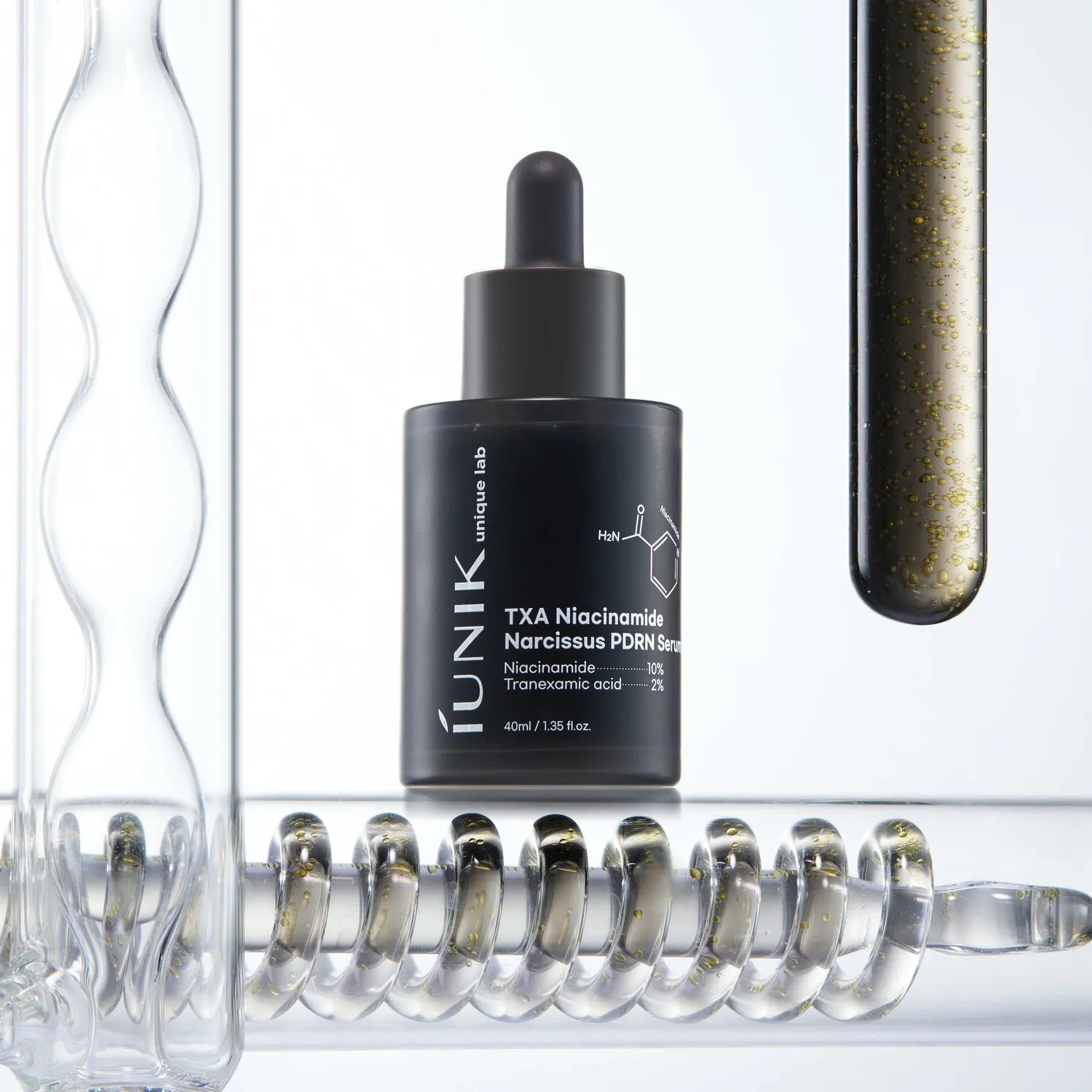 IUNIK TXA Niacinamide Narcissus PDRN Serum glød