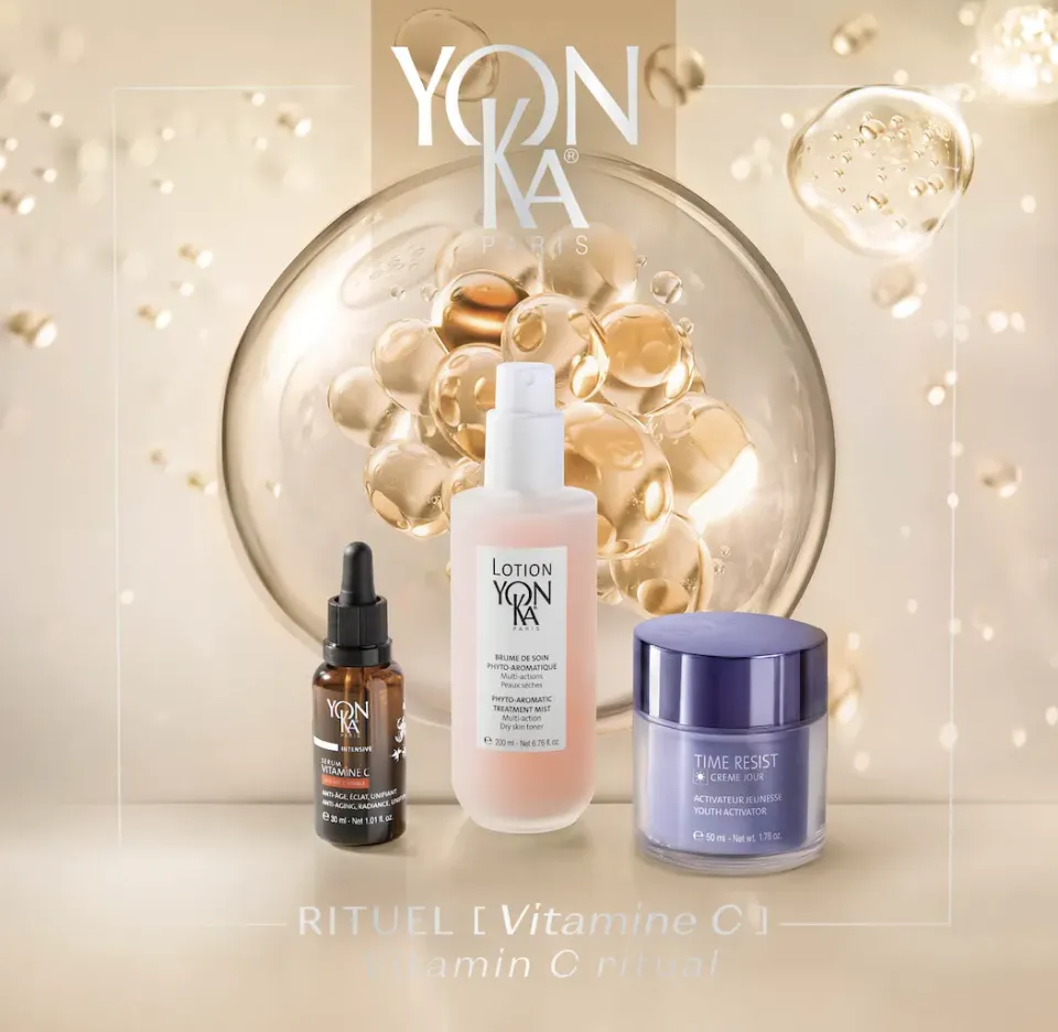 Yon-Ka Holidays 2025 VITAMIN C: GLOW & SMOOTHNESS hudpleiesett