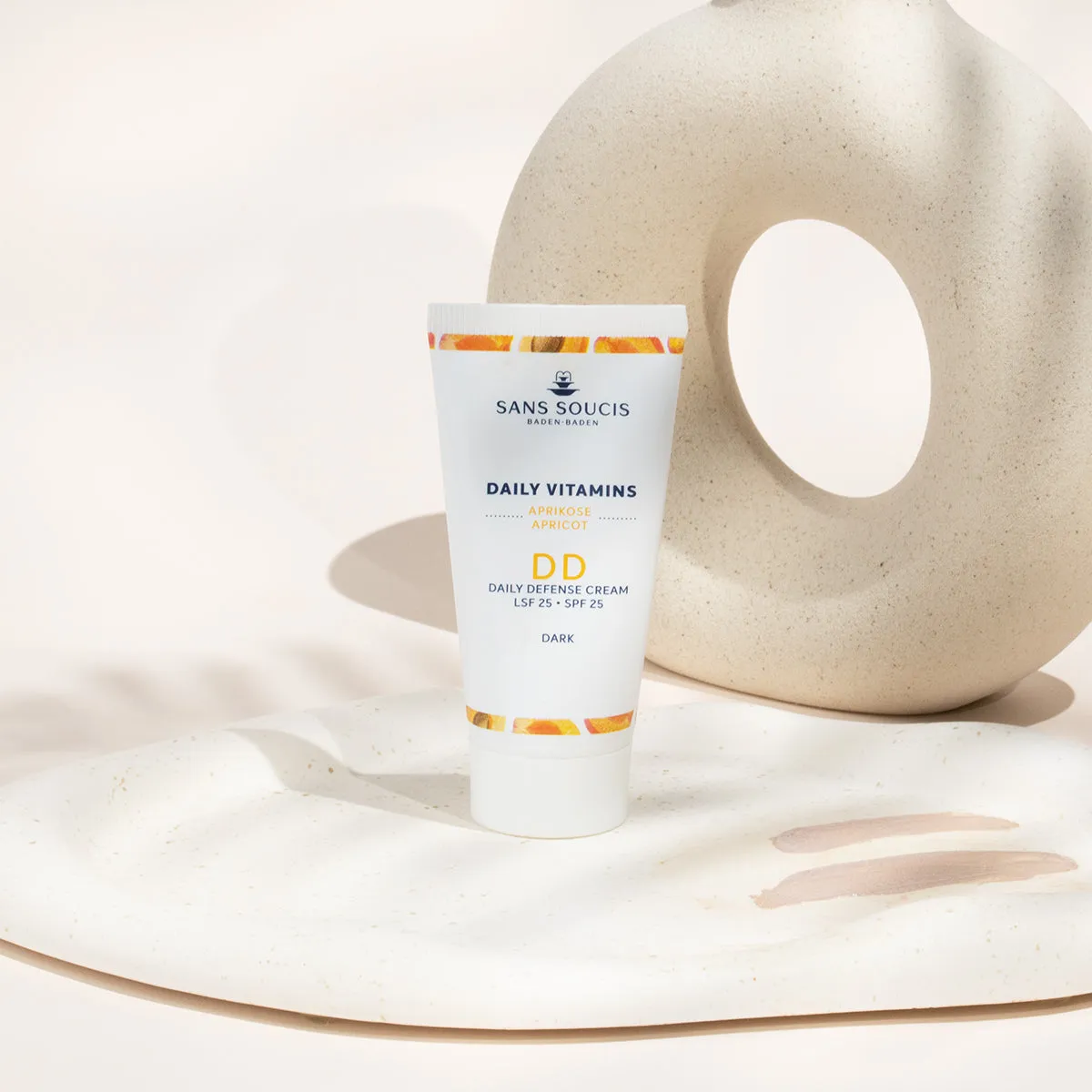 Sans Soucis Daily Vitamins DD Daily Defense Cream LSF 25 Dark farget dagkrem 30 ml