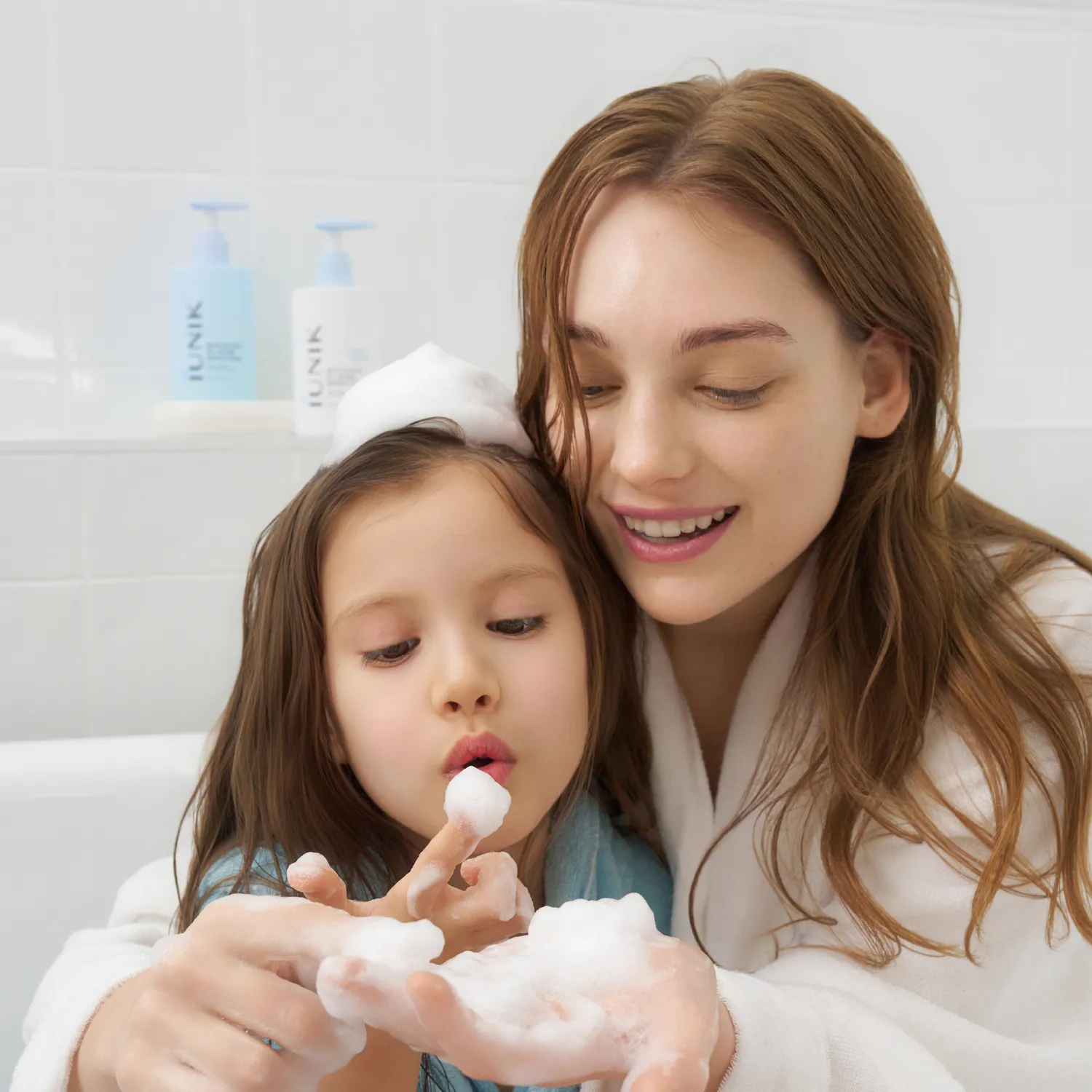 IUNIK Beta-Glucan All In One Gentle Wash rensegel med hyaluronsyre