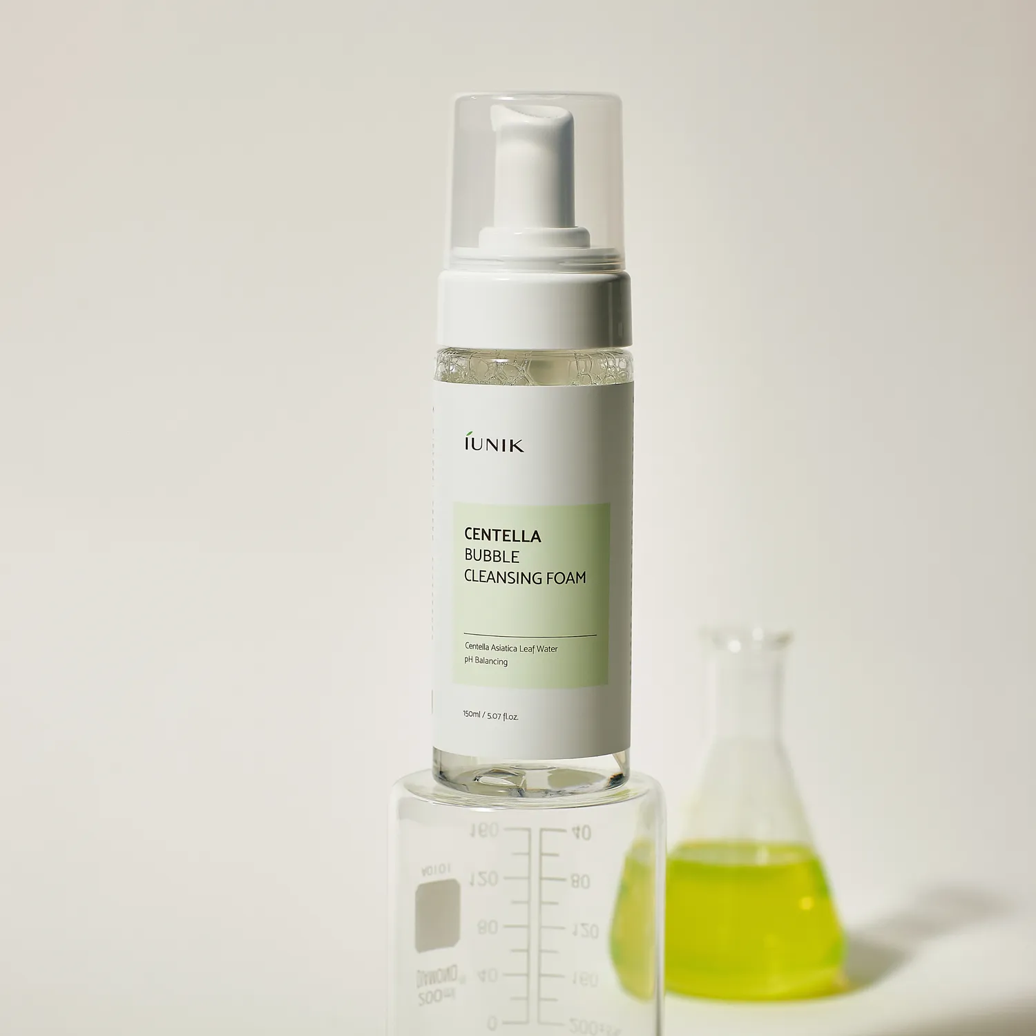 IUNIK Centella Bubble Cleansing Foam skumrens