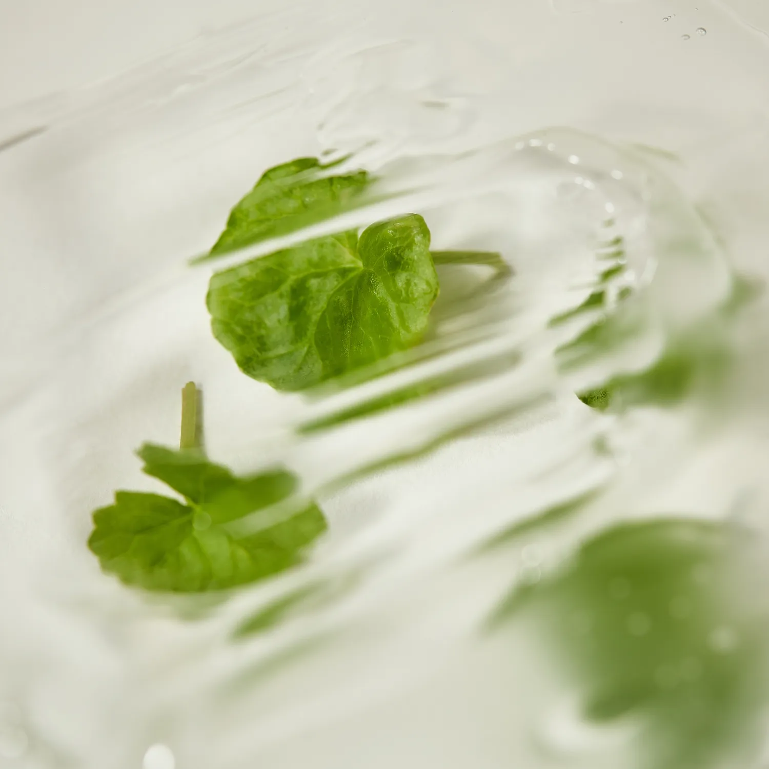 IUNIK Centella Calming AC Spot Cream punktkrem – gel