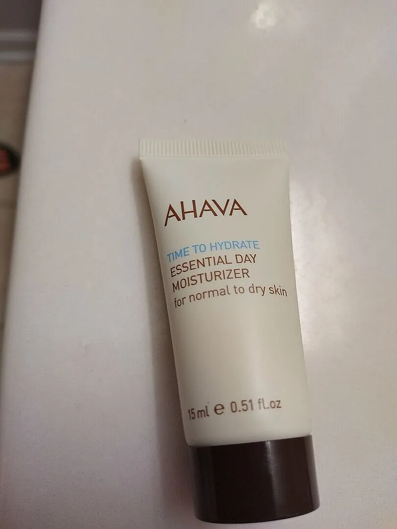 ahava Day Moisturizer - Normal to Dry dagkrem 15 ml