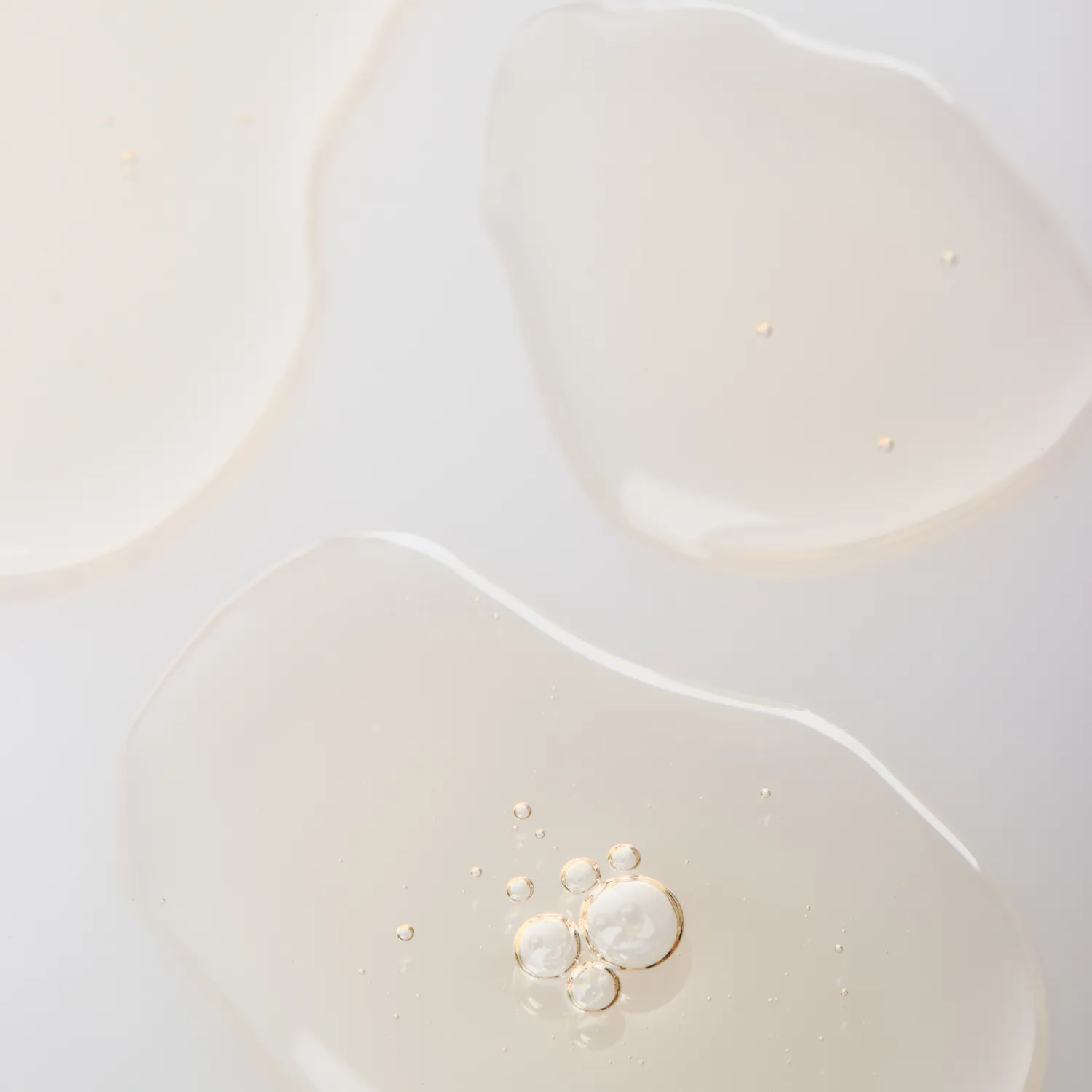IUNIK Propolis Vitamin Synergy Serum ansiktsserum – nærende