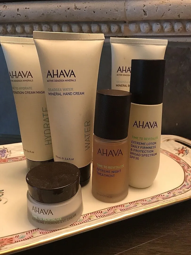 ahava Dare To Glow hudpleiesett for oppstramming