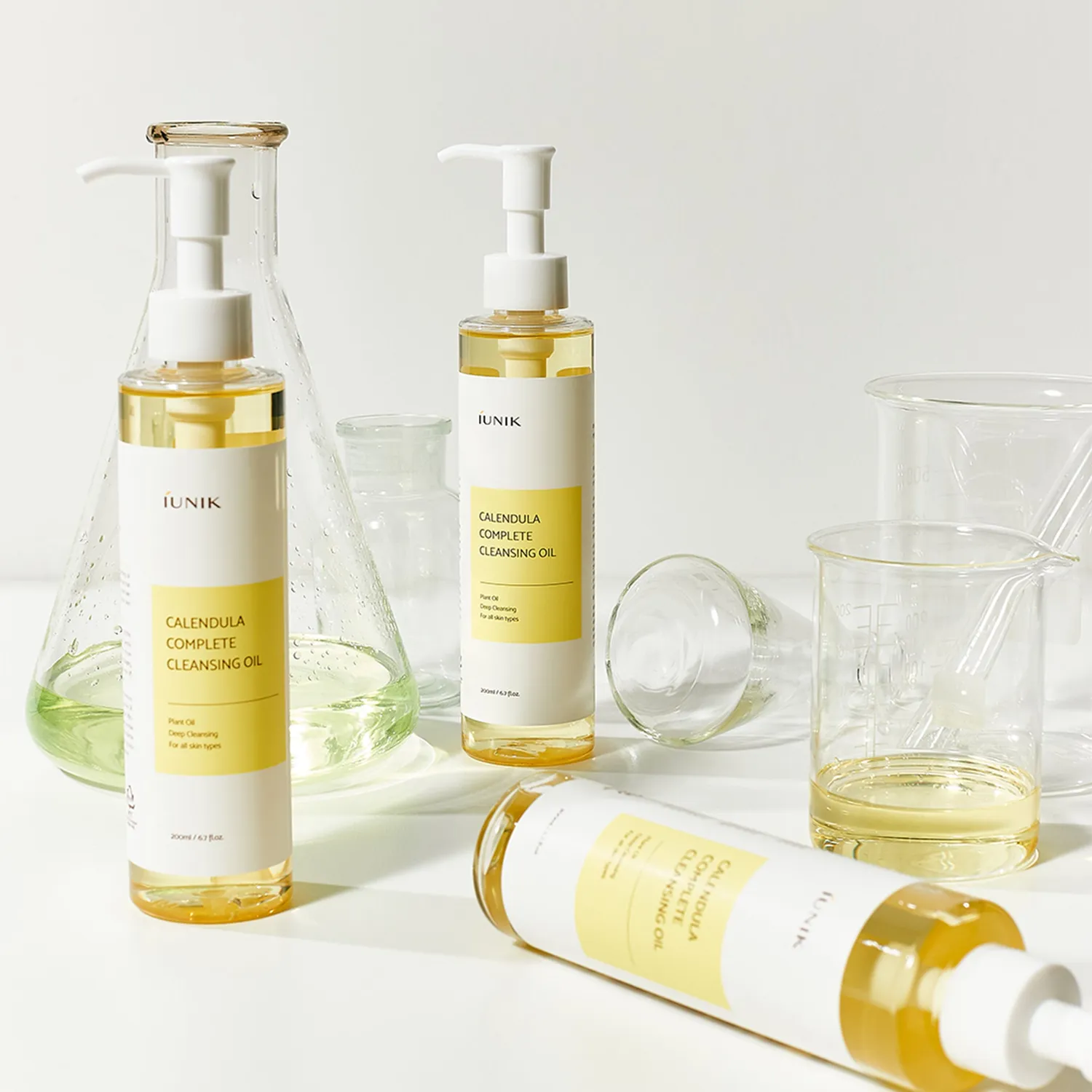 IUNIK Calendula Double Cleansing Duo dobbelrens med renseolje og skumrens