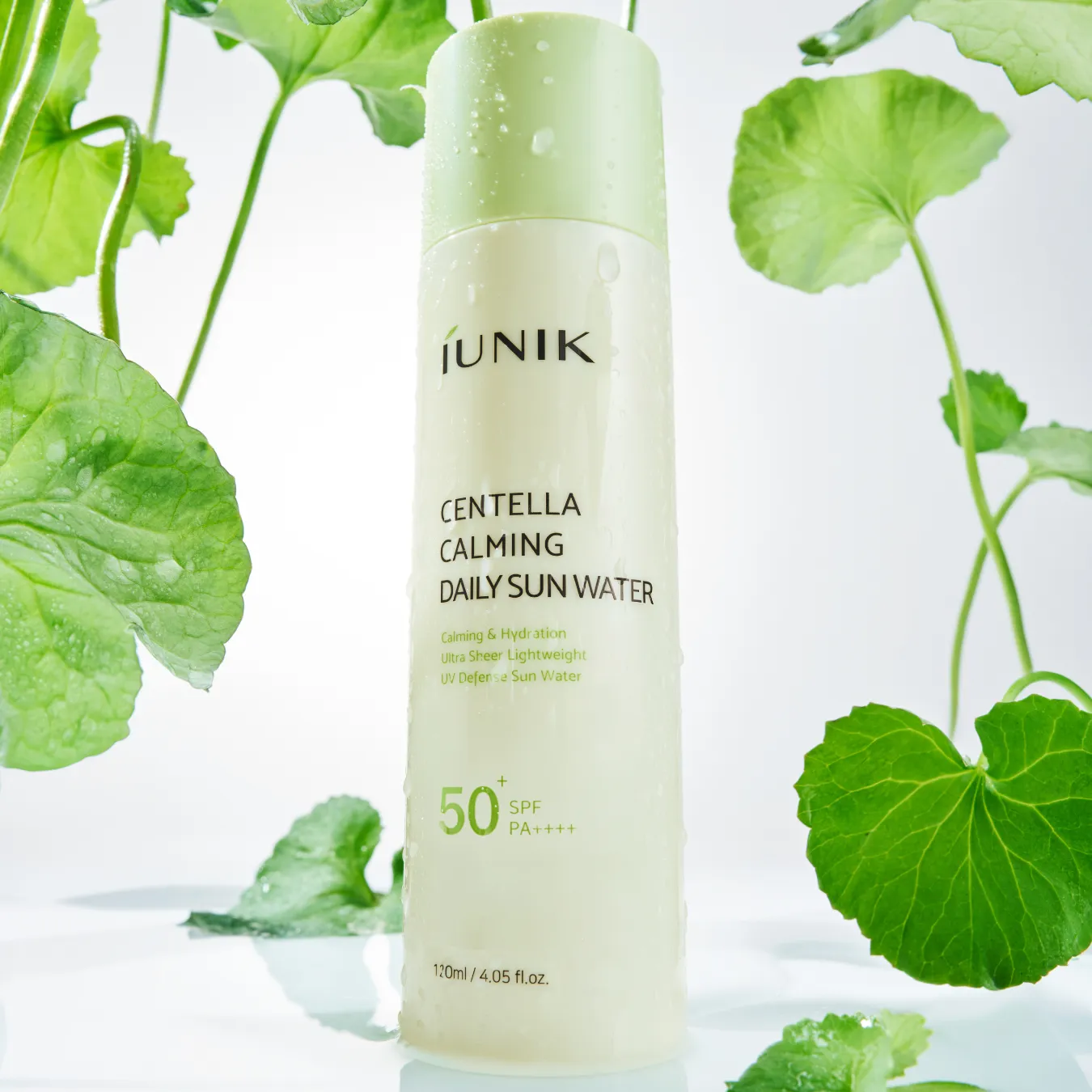 IUNIK Centella Calming Daily Sun Water solkrem lett UV-formel