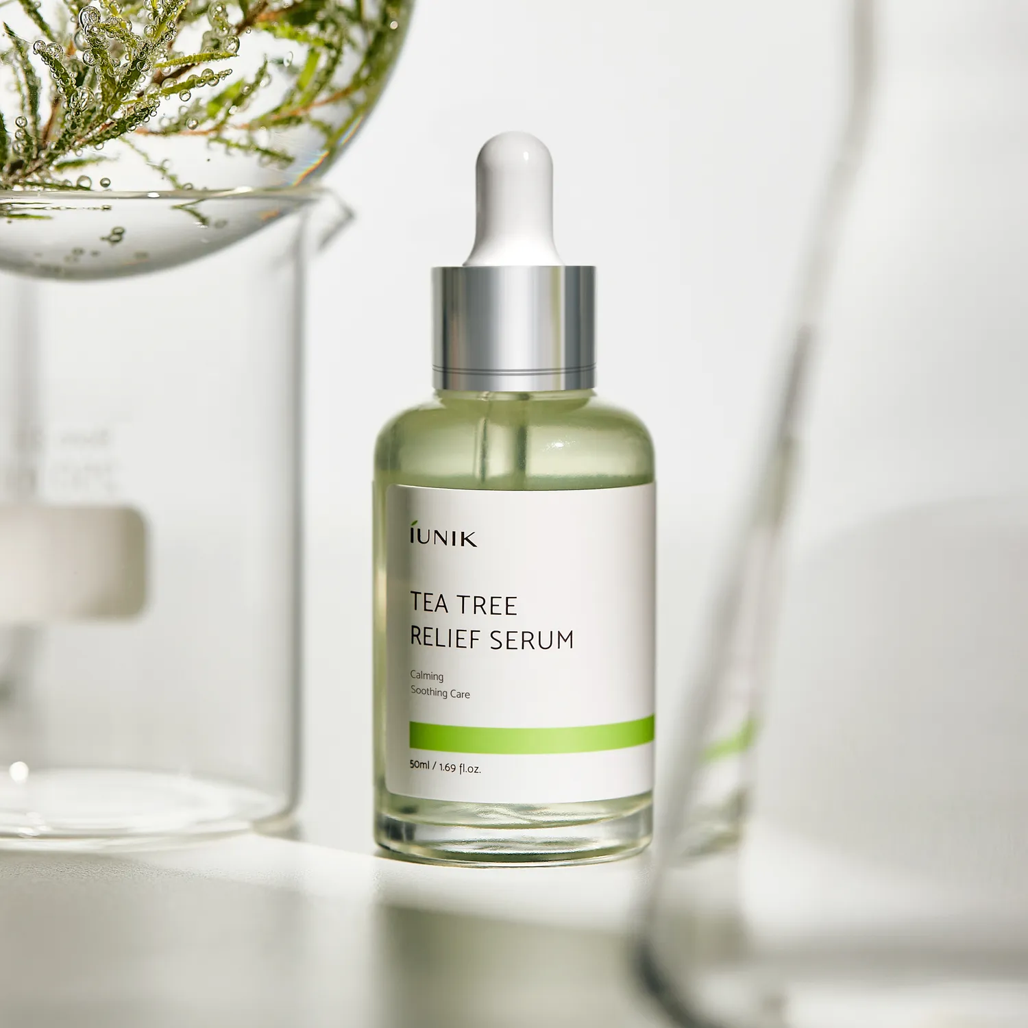 IUNIK Tea Tree Relief Serum serum mot kviser