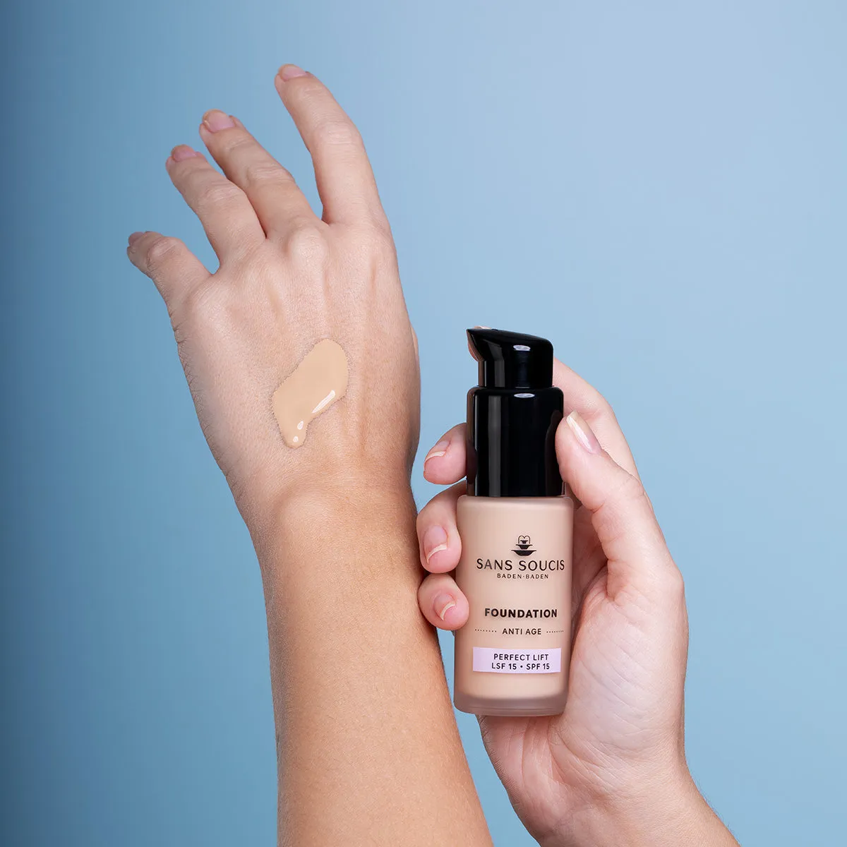 Sans Soucis Perfect Lift foundation 30 ml 10 Light Beige oppstrammende