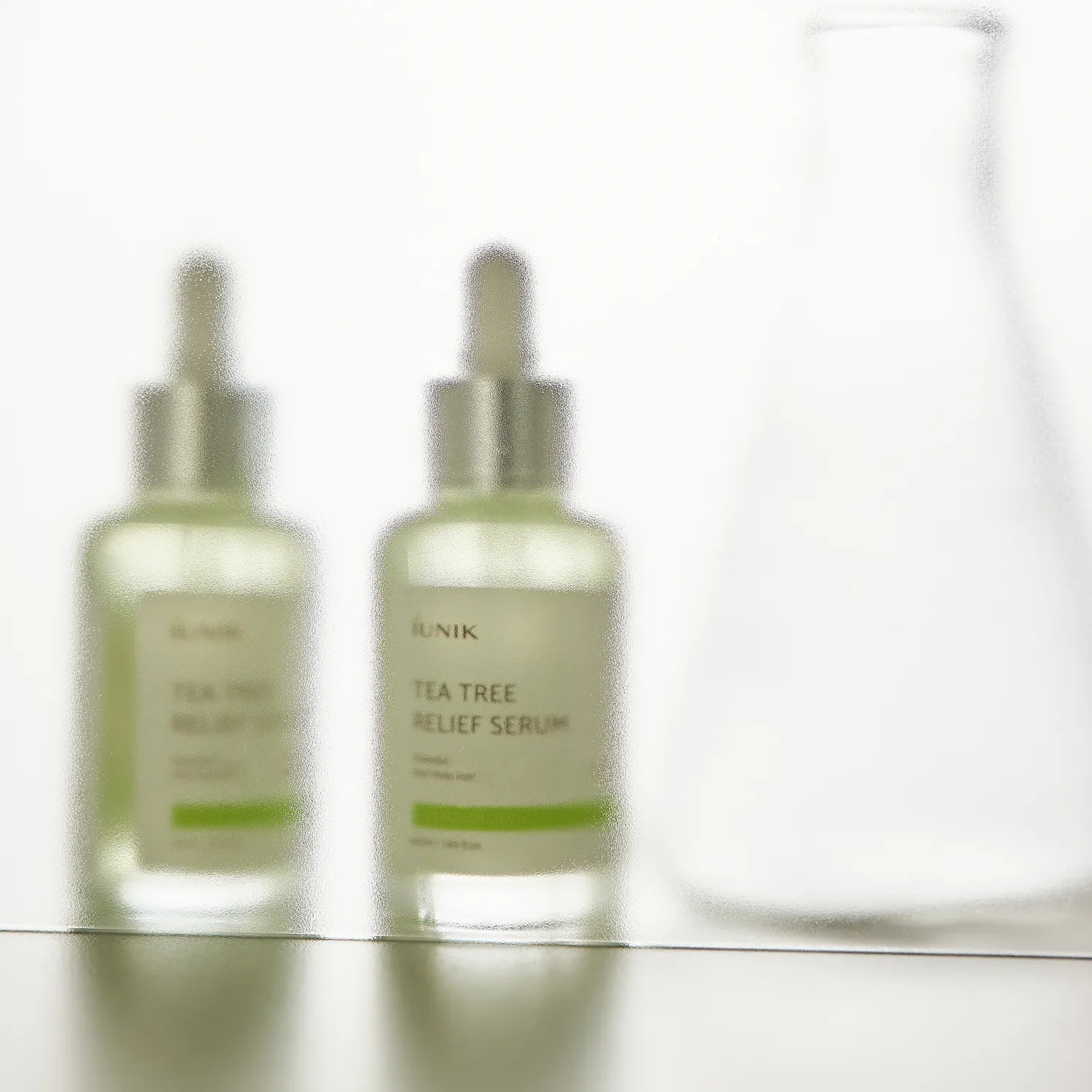IUNIK Tea Tree Relief Serum serum mot kviser