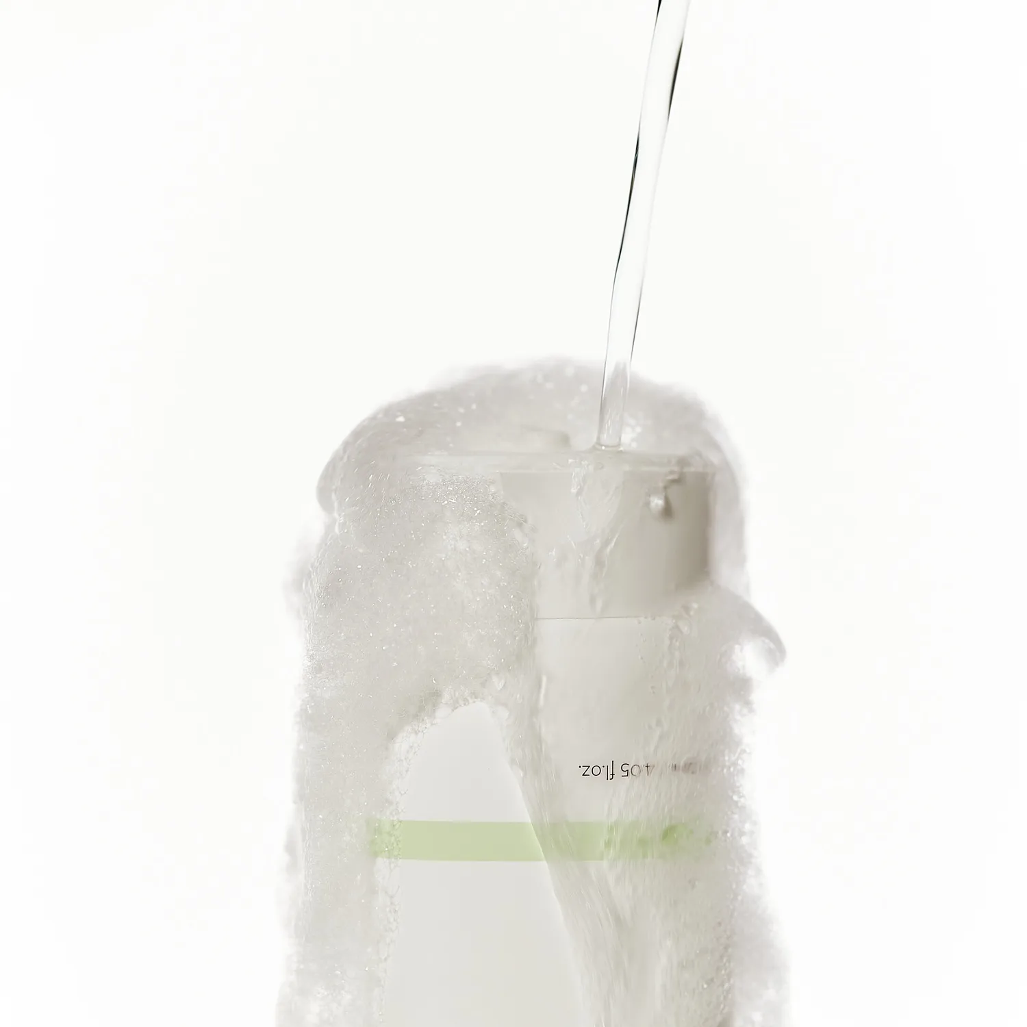 IUNIK Centella Mild Cleansing Foam renseskum 150 ml salisylsyre